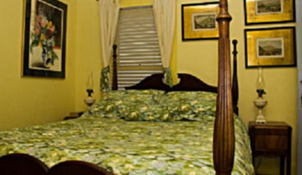 Anne Hathaways B&B and Garden Suites - Ashland, OR