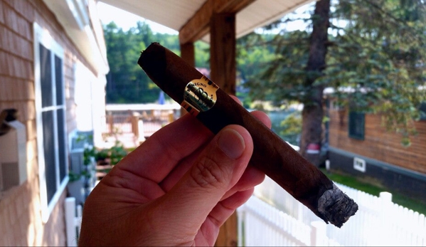 Winnipesaukee Cigar Company - Alton Bay, NH