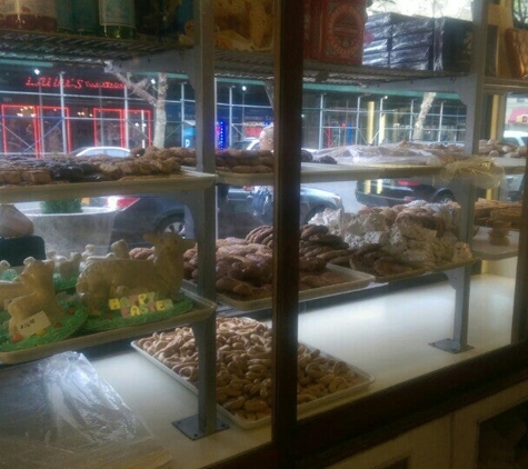 Gino Pastry Shop - Bronx, NY