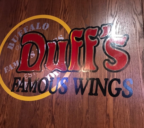 Duff's Famous Wings - Niagara Falls, NY