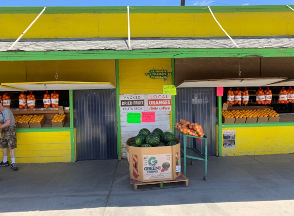 J & R Fruit Stand - Fillmore, CA