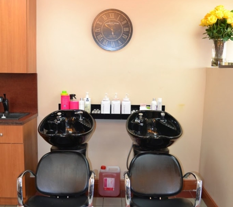 Camila's Salon & Spa - Miami, FL