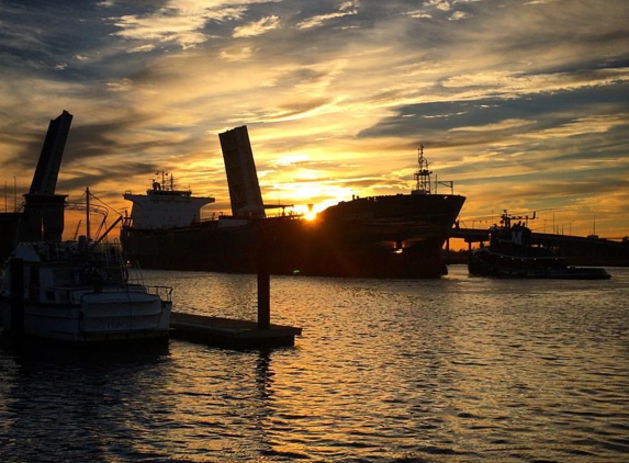 Bennett Brothers Yachts - Wilmington, NC