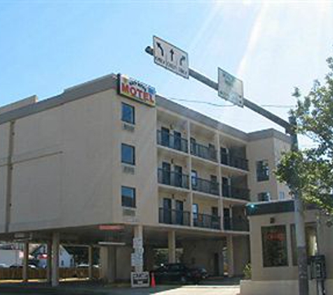Sundial Motel & Efficiencies - Virginia Beach, VA