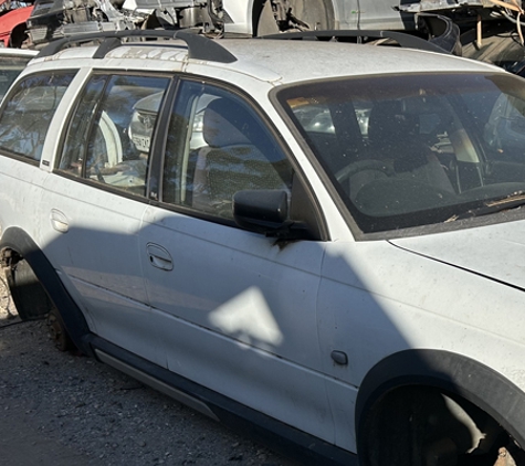 Active Motor Wreckers - Evanston South, SA
