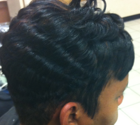 The Healthy Hair Stylist of Duncanville- Kaylana Hall MUA - Duncanville, TX