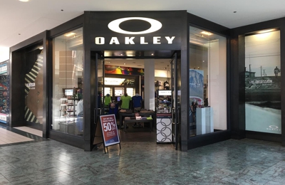 Oakley Store 548 Brandon Town Center Mall Brandon Fl Yp Com