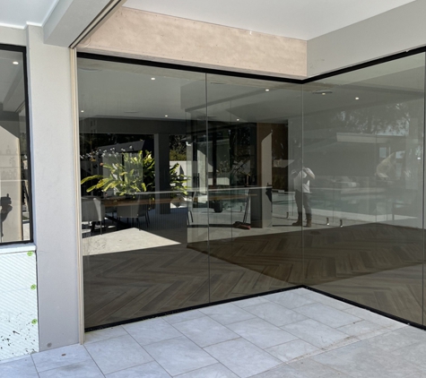 Lakes Glass and Glazing - Doyalson, NSW
