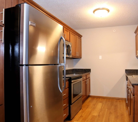 Springwood Apartments - Forest Lake, MN. Kitchen