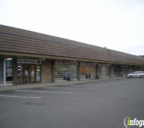 The UPS Store - Novato, CA