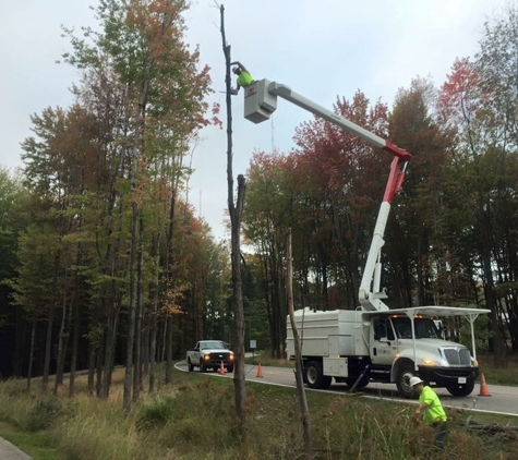 Custom Tree Care Inc. - Kansas City, MO