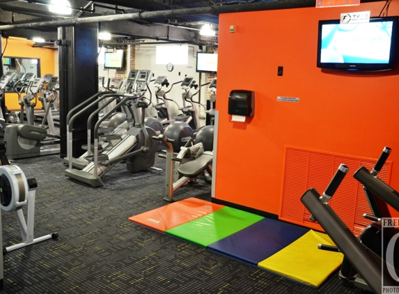 Optimal Sport Health Club - Curtis Center Gym - Philadelphia, PA