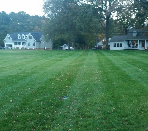 Picture Perfect Lawn Maintenance - North Dinwiddie, VA