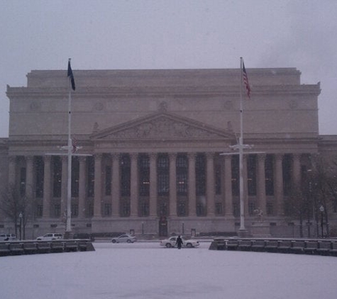 United States Navy Memorial and Naval Heritage Center - Washington, DC