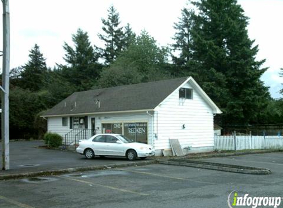 Robins Walk In Closet - Gresham, OR