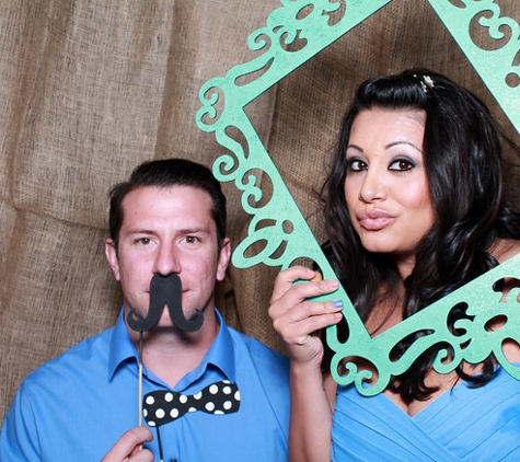 Crazy Shotz Photo Booth Rentals - Glendale, AZ