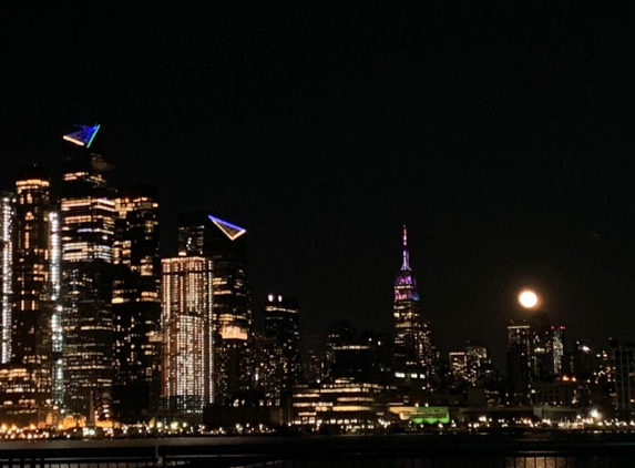 Shipyard Marina - Hoboken, NJ