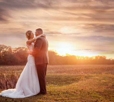 Katie & Levi Photography - El Dorado, KS