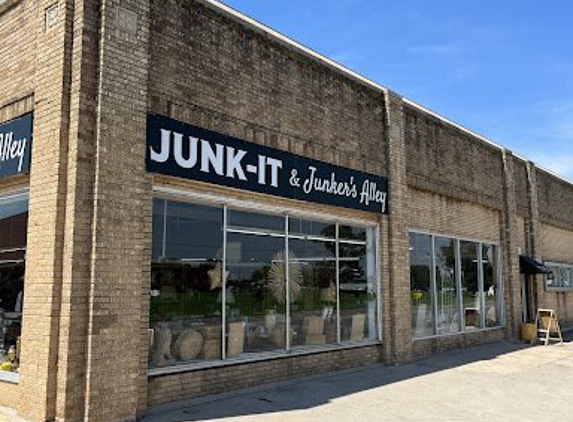 Furniture Junk-it & Junker's Alley - Abilene, TX