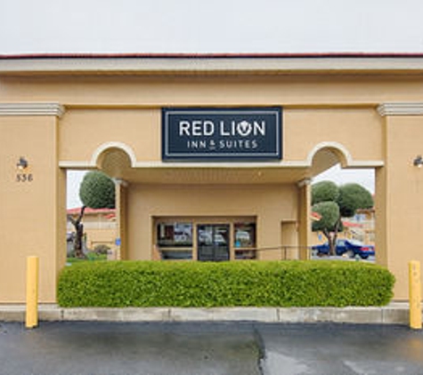 Red Lion Inn & Suites Redding - Redding, CA