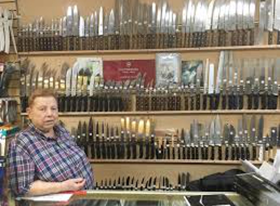 Bonds House of Cutlery / Knives & More - Las Vegas, NV. Full Line Of Culinary Knives