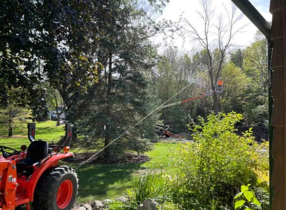 Country Touch Landscaping & Lawn Care - Rosendale, WI