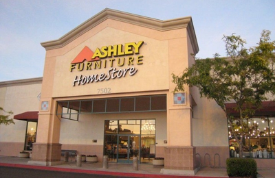 Ashley Furniture Homestore 7502 N Blackstone Ave Fresno Ca 93720