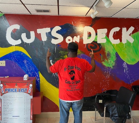 Cuts On Deck Barber Shop - Highland, IN