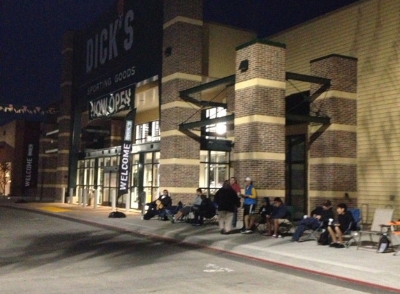 Dick's Sporting Goods - Dublin, CA