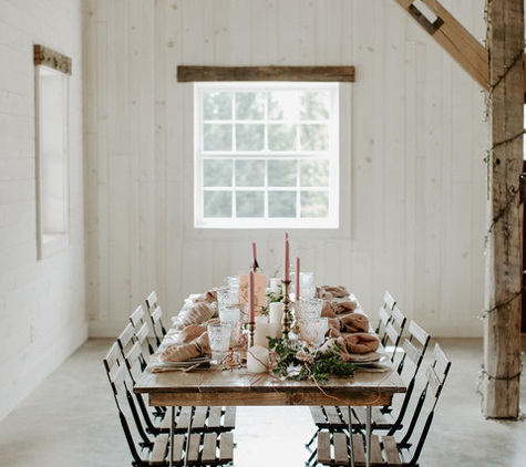 Wren's Roost Barn Wedding and Event Venue - Naples, NY