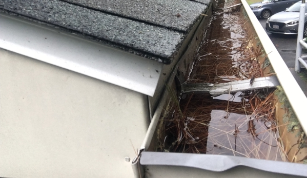 Pure Pro Gutter Cleaning LLC - East Windsor, CT. Pure Pro Gutter Cleaning, Poquonock, CT, cleangutterclean.com