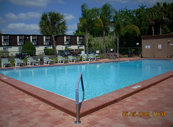 Barrington Apartments - Daytona Beach, FL