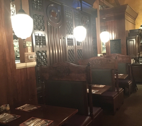 The Old Spaghetti Factory - Chesterfield, MO