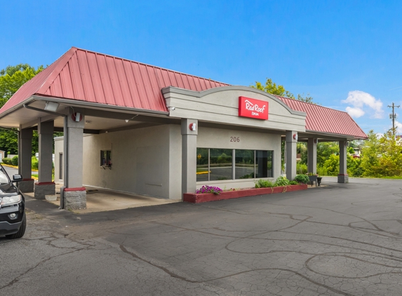 Red Roof Inn - Lenoir, NC