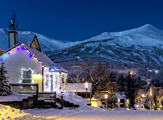 Book Breck Vacation Homes - Breckenridge, CO. Callisto's Cottage during the holidays