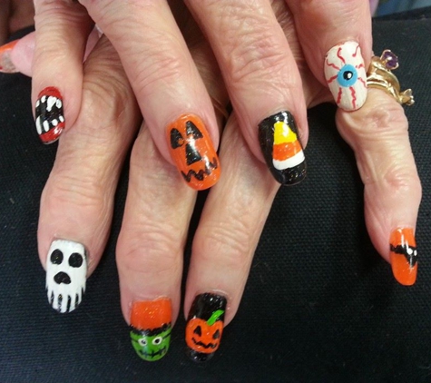 Misty's Mobile Nails - Santa Clarita, CA