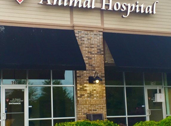 St.Francis Animal Hospital - Dallas, GA. Lot view.