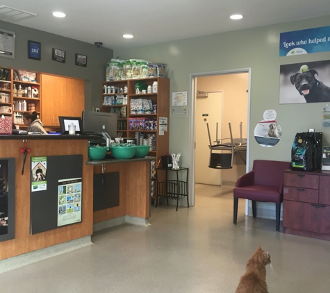 Santa Monica Pet Medical Center - Santa Monica, CA