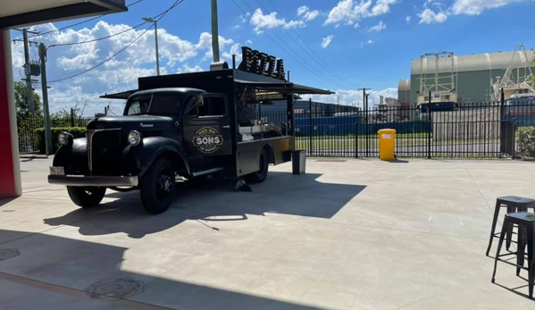Famous Logistics - Hemmant, QLD
