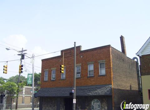 Corner Pub - Lakewood, OH