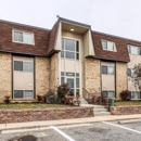 Mannasota Manor - Apartment Finder & Rental Service