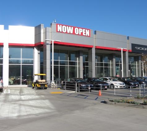 DCH Toyota of Torrance - Torrance, CA