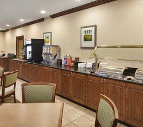 Country Inns & Suites - Champaign, IL