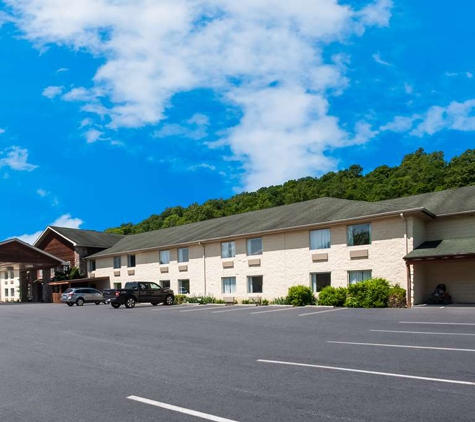 SureStay Plus by Best Western Berkeley Springs - Berkeley Springs, WV