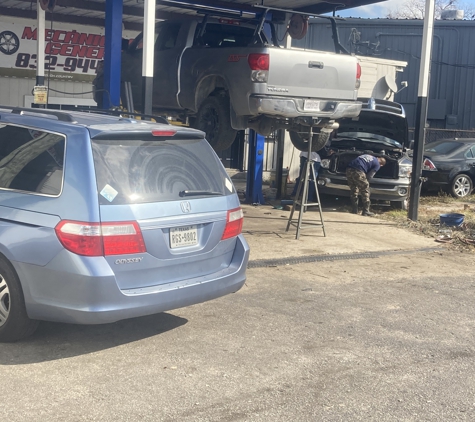 Orguez Mechanic and Tire Shop - Houston, TX. Exterior