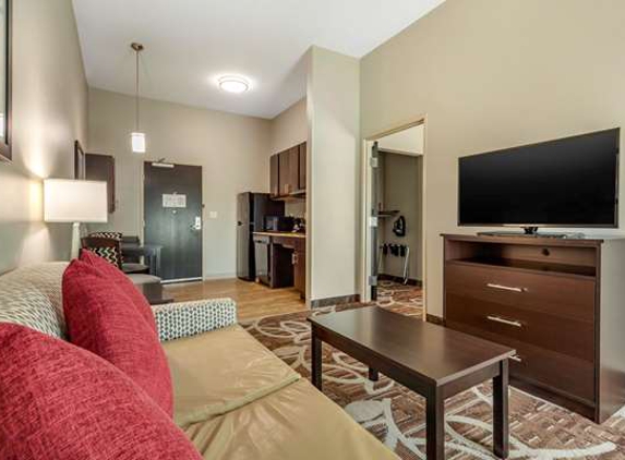 MainStay Suites Lincoln University Area - Lincoln, NE