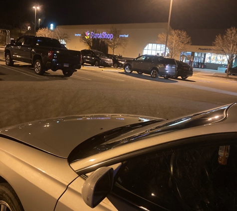 Stop & Shop- CLOSED - Torrington, CT