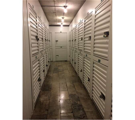 Extra Space Storage - Washington, DC