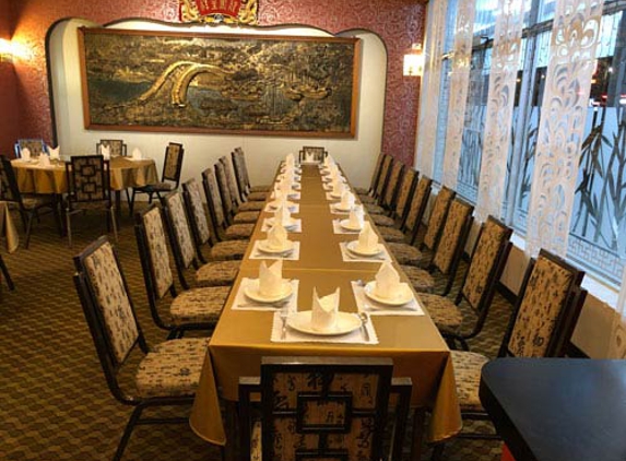 Willow Garden Chinese Restaurant - Arana Hills, QLD
