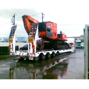 Sherritt & Sons Tilt Tray Crane Trucks & Float Hire. 7